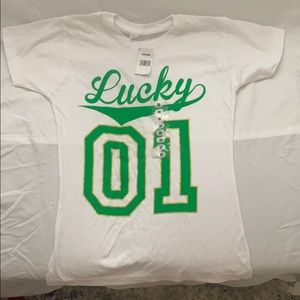 Green lucky t shirt size M new with tags